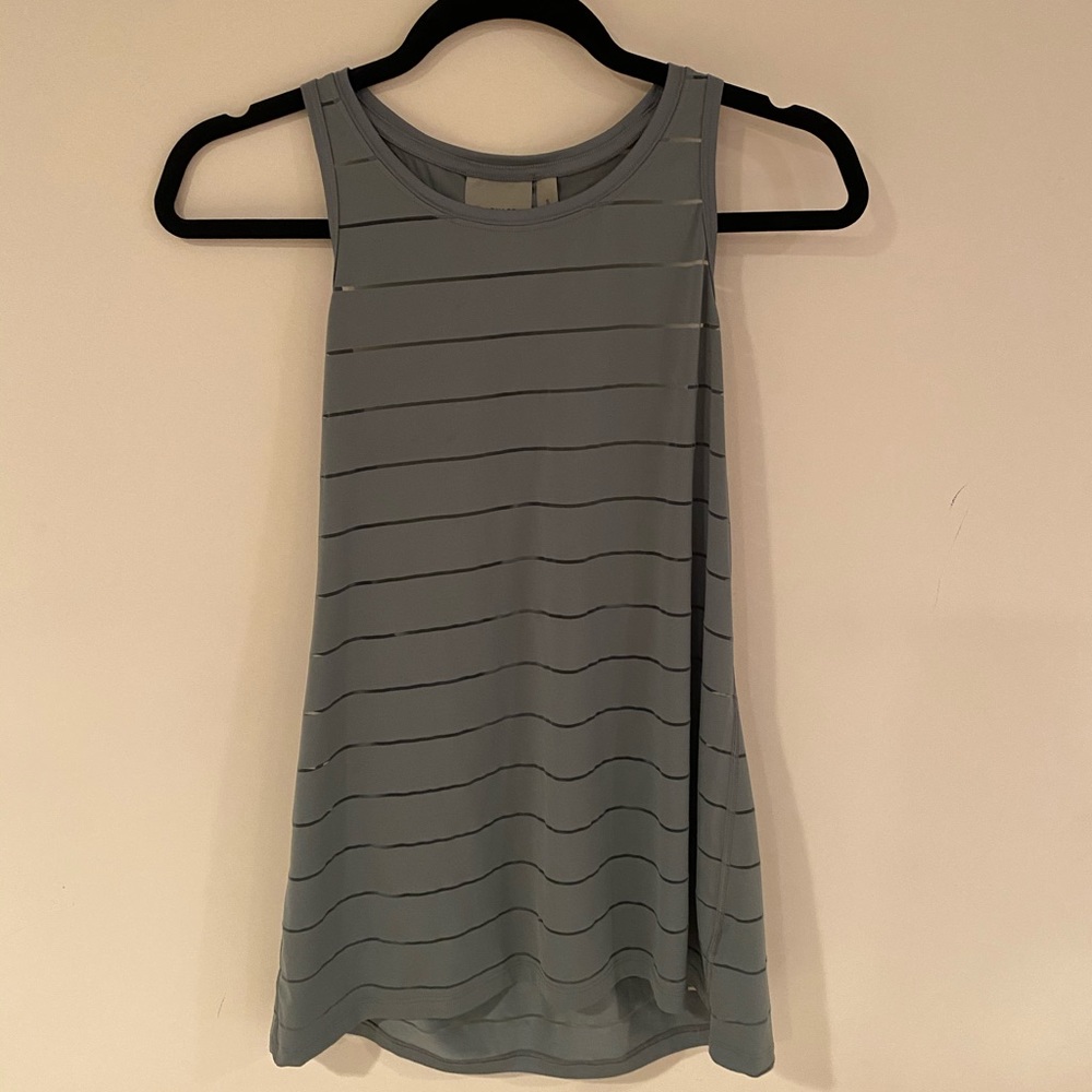 Athleta workout tank top